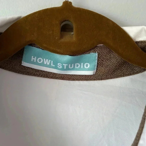 Howl Studio | Geometric Rough Cut Blouse - Picture 13 of 16